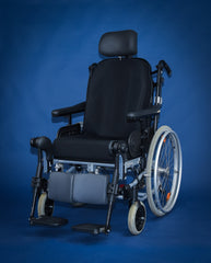 Multifunktionsrollstuhl / Pflegerollstuhl Invacare REA 706 Clematis SB 46 cm Artikelzustand je nach Verfügbarkeit