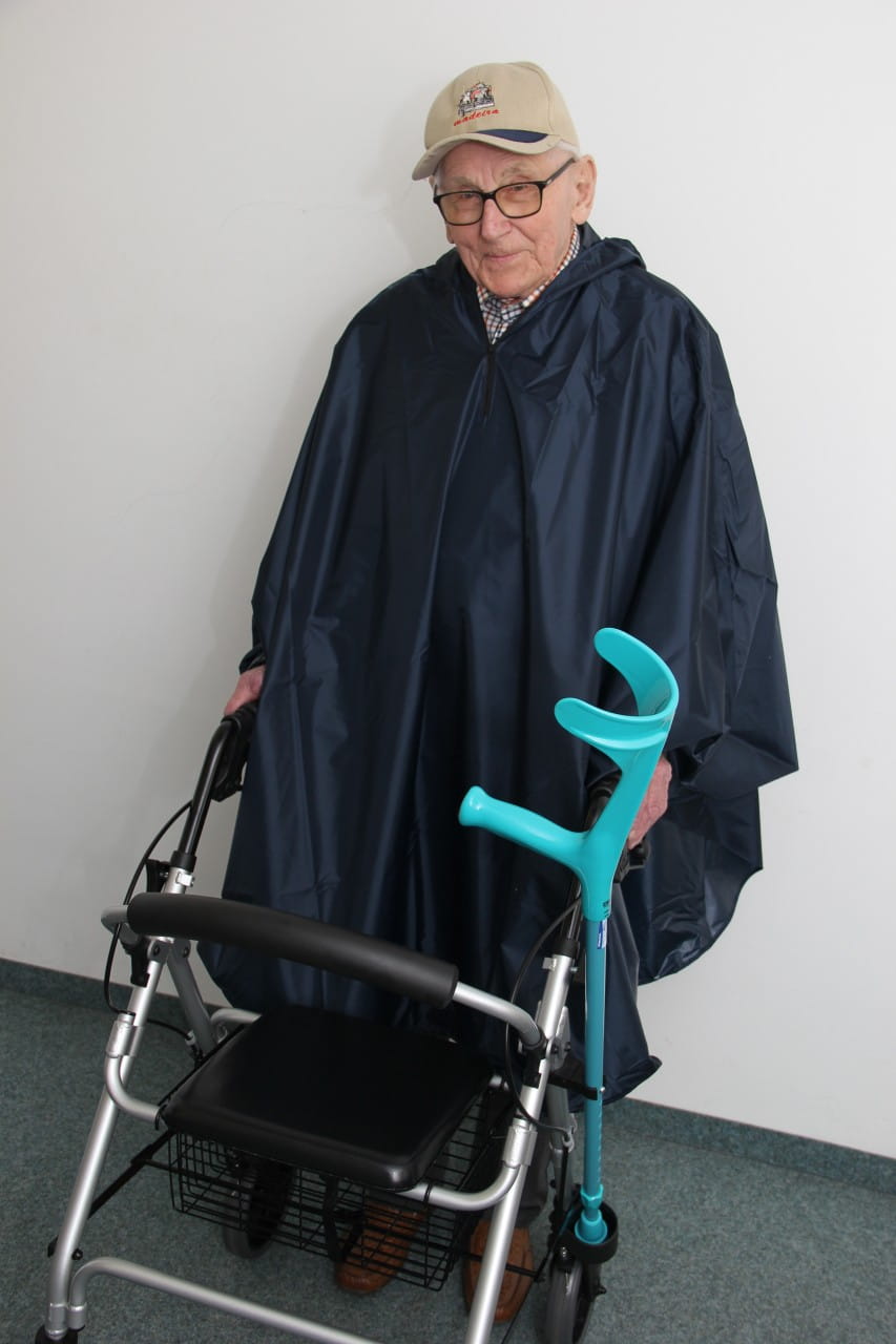 pellis-medica Regenponcho für Rollator