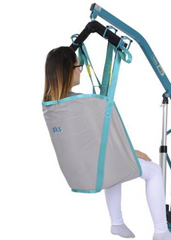 Standardgurt / Liftergurt AKS für aks-Patientenlifter AKS Standardgurt für Patientenlifter Foldy – Für Höchste Ansprüche in der Pflege Der AKS Standardgurt für den Patientenlifter Foldy steht für herausragende Materialqualität und Verarbeitung